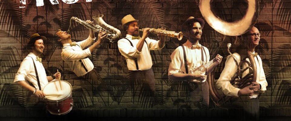 Fanfare Tropikal